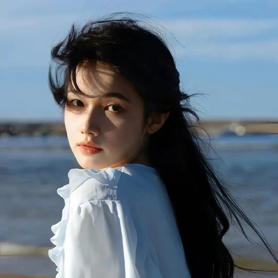 三女性